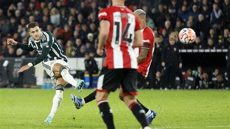 Manchester United vs Sheffield United Predictions .
